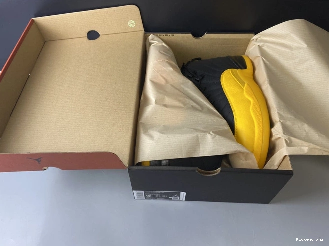 Gold 12 University Jordan Black Air Retro 130690-070 0719